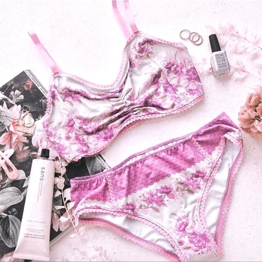 💕EUC💕 Spell & the Gypsy Coco Lei Bralette & Bloomers Set in Lilac Sz L